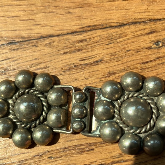 Incredible Vintage Concho Blossom Bracelet 8.5 inches - Picture 14 of 16